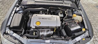 Opel Vectra 1.8i - 13