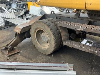 CAT M318 - 13