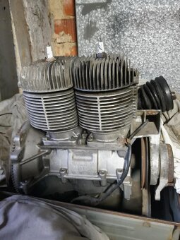 Trabant 601 kombi, 2 v 1 - 13