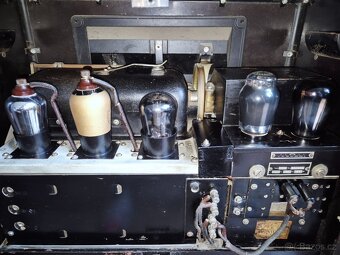 Starožitné rádio Philips 2601, "kamna", 1930-1931 - 13