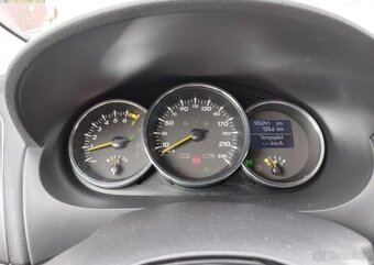 Renault Mégane 1,6 i benzín manuál 74 kw - 13