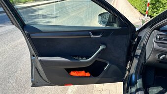 Škoda Superb 3 SPORTLINE 2.0 TDI 147 kw DSG 2021 TAŽNÉ - 13