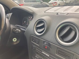 Ford Fusion 1.4 benzin 59 KW.  Rok 2009. Klima. Tažné - 13