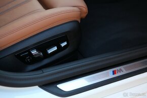 BMW 530e Touring xDrive °M-packet°Laser°V Zaruke do 6/2026 - 13