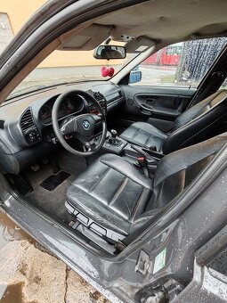Prodám BMW E36 combi 318i 85kw - 13