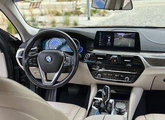 BMW G30 530D LUXURY - 13