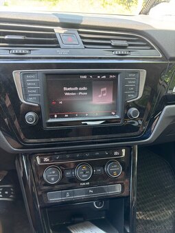 Volkswagen Touran IV 2.0 Tdi 110 KW HIGHLINE - 13
