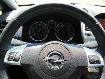 Opel Zafira B1.8,88Kw,rok2014,NOVÉ VČ.R.,1Maj.188258km.serv. - 13