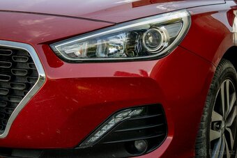 Hyundai i30 CW 1.4i Classic - 13