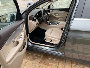 Mercedes-Benz GLC Kupé 300 DPH, AMG line 4MATIC 3/2020 - 13