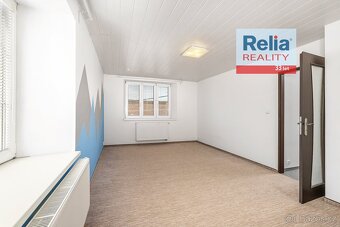Prostorný dům s velkým potenciálem, 249 m2 - Polní Chrčice - 13