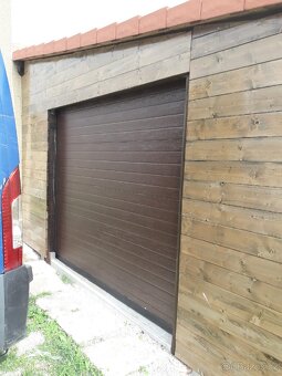 Garážová vrata s el.pohonem 2x ovladač - 13