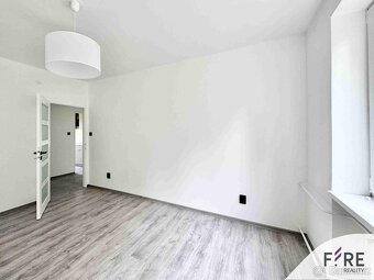 Prodej bytu 3+1, Liberec, Na Skřivanech - 13