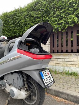 Piaggio X8 125 - 13