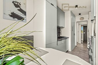 Prodej krásného bytu 4+1 jen krok od přírody. - 13