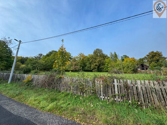 Stavební pozemek o celkové ploše 1000m2 v krásné lokalitě Du - 13