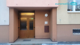 Prodej, byt 4+1, 77 m2, Plešivecká ul., Karlovy Vary - Růžov - 13