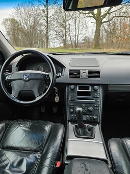 Volvo XC90 D5 136kw man.převodovka - 13