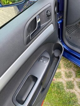 Škoda Octavia II Combi 1.6 benzín 75kW - 13