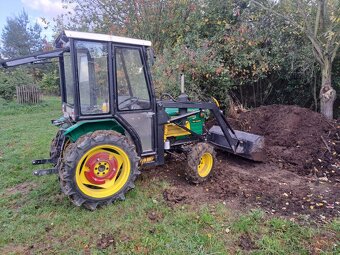 malotraktor JOHN DEER YM 2310 D, výkon 28 HP, 1500 cm3 - 13