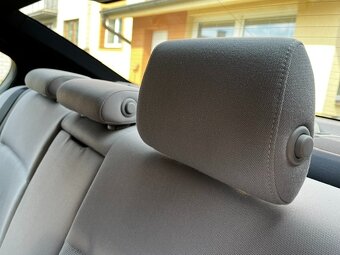 BMW 320i E90, 70 100 km - 13