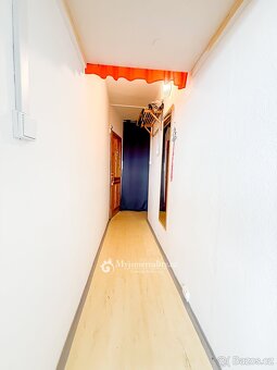 Prodej panelový byt 1+1 se zděným jádrem, 40 m2 - Znojmo, ul - 13
