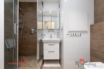 Převod dr. podílu, byty/3+1, 70 m2, Hulvácká 2819/16, 70030  - 13