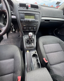 Škoda Octavia Combi 2.0 TDI Ambiente - Nová STK a EK - 13