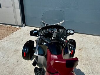 Can Am Spyder 1330 ACE - 13