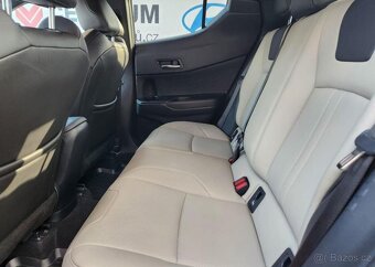 Toyota C-HR 1.8-1.majitelTOP VÝBAVA-HYBRID - 13