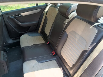 VW Passat Sedan 2,0 TDI, 103kW, koža, manuál - 13