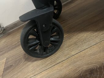 KOMBINOVANÝ KOČÁREK KINDERKRAFT VEO 3V1 ŠEDÝ - 13