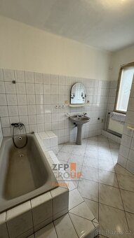 Prodej rodinného domu o rozloze 92 m², ulice Střelnice, Hole - 13