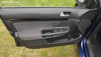 VW Golf 6 combi 1,6 TDi 77kw úsporné auto - 13