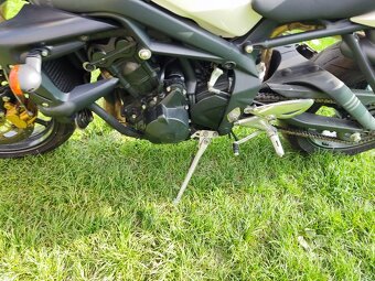 Triumph Street Triple 675 (2007) SUPER CENA - 13