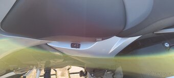 Triumph Trophy 1215 SE, perfektní stav, málo najeto - 13