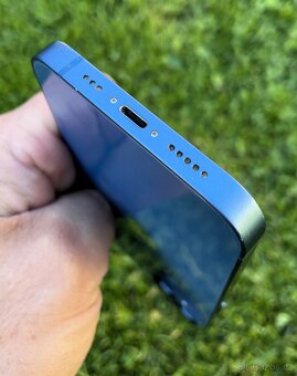 🌊 iPhone 13 Blue 64GB – svěží jako oceán, silný jako blesk⚡ - 13