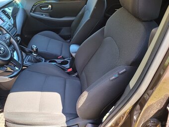 Kia Carens 1.6gdi benzín 2016 - 13