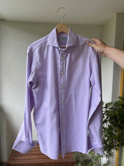 Oblek a dvě košile od krejčího Lee Baron z Hongkongu - 13