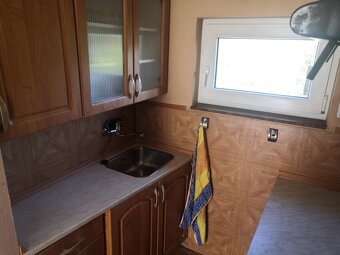 PRODEJ CELOROČNÍHO CHATY NA TR.BYDLENÍ U PŘEHRADY. 1111 - 13