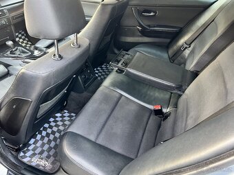 BMW E90 330d 170kw 2006 - 13