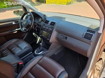 Touran 2.0TDI 130kW DSG,Highline,webasto,tažné,kamera,xenon - 13