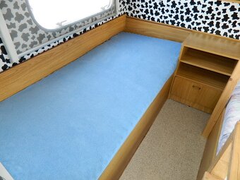 Dvouosý karavan Wilk Stern de luxe - 13