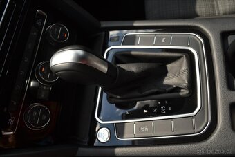 Volkswagen Passat 2.0 TDI DSG FULL LED ACC - 13