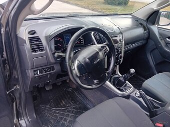 Isuzu D-max Double 2,5 D 120 KW 4WD - 13
