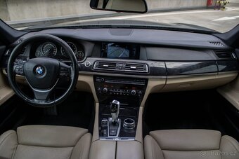BMW Rad 7 750i 4.4 V8 - ZÁRUKA 1 rok/20000km a PREPIS V CENE - 13