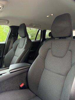 Volvo V60 D4 2019 - 13