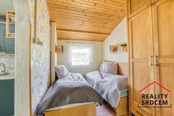 Prodej chaty 33 m2 s pergolou 14 m2 a s pozemkem 994 m2, Dět - 13