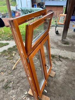 Zánovní dřevěná okna a francouzské dveře/okno - 13