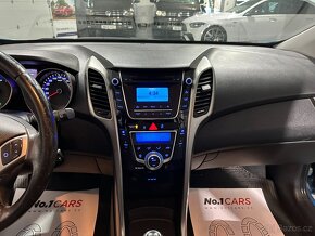 Hyundai i30 1,4 CRDI TRIKOLOR NOVÉ PNEU - 13
